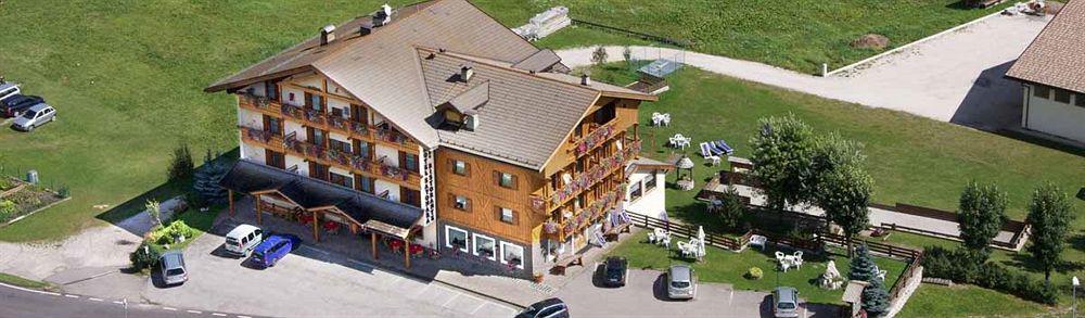 Wellness Hotel Dolomia سوراغا المظهر الخارجي الصورة